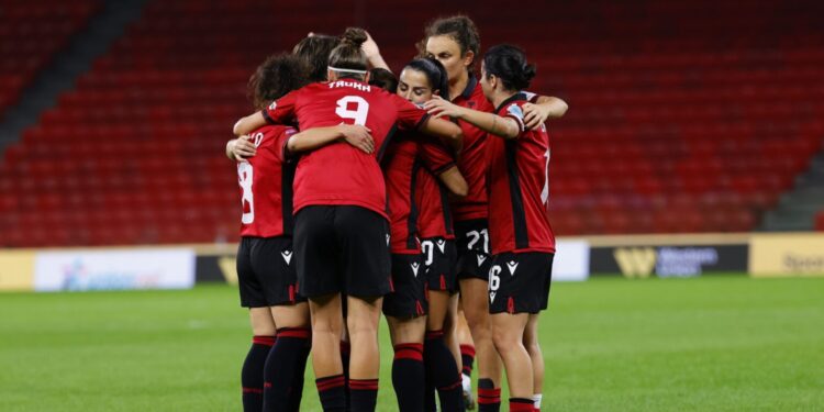 Ligat e Kombeve: Vajzat kuqezi brillojnë në fushë, mposhtin Qipron dhe qëndrojnë në Ligën B