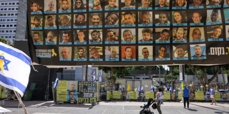 Marrëveshja për Gazën, Wall Street Journal: Hamasi mund të çlirojë sot 20 pengje të mbijetuar.