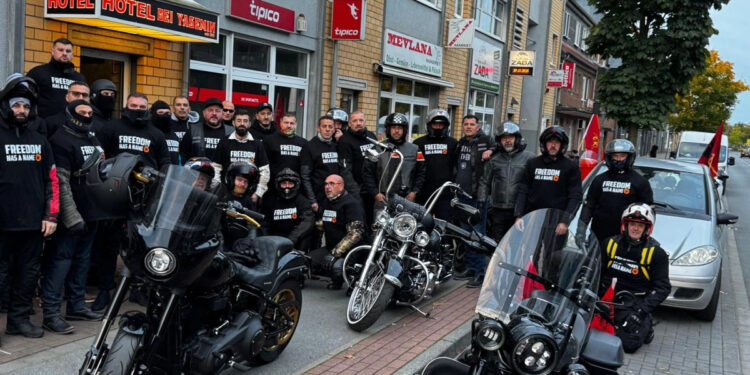 Mjetet e transportit kalojnë pranë Hagës, Haradinaj: Zëri i lirimit do të dëgjohet në qiellin e heronjve.