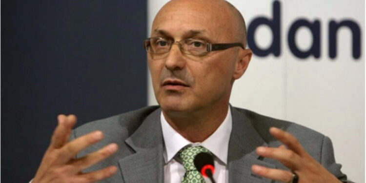 Momenti kur familja e gjerë u distancua nga Fatmir Sheholli dhe babai i tij për “tradhti kombëtare”