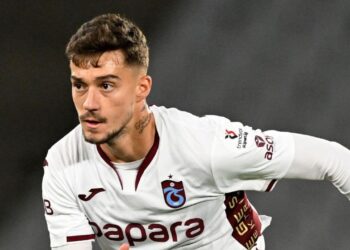 Mundësi e shkëlqyer për Ernest Muçin, ylli shqiptar ka rastin të impresionojë drejtuesit për të ardhmen.