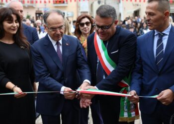 Nderimi për Skënderbeun në Ururi gjatë homazheve për Ibrahim Kodrën në Montecilfone/ Presidenti Begaj viziton komunat arbëreshe në Krahinën e Molises.