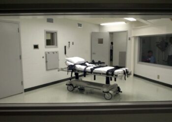 Në Florida dhe Misuri, dy të dënuar me vdekje ekzekutohen përmes injeksionit vdekjeprurës.