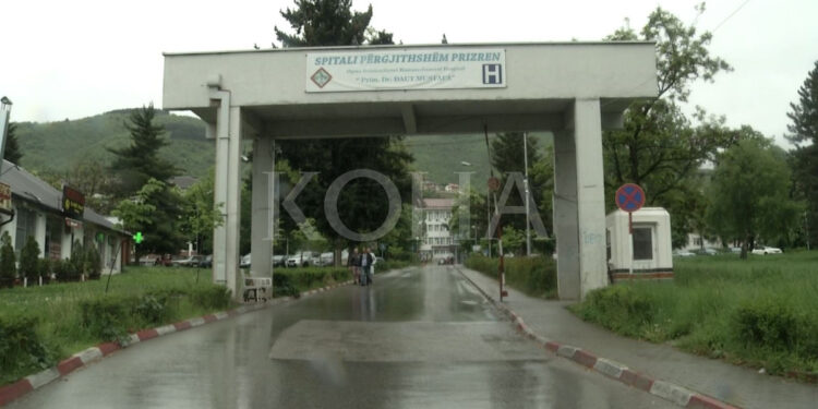 Nënë e bijë të therura në Prizren vazhdojnë të jenë në gjendje kritike, me plagë në pjesë të ndryshme të trupit.