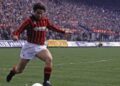 Nga futbolli në politikë: Historia e veçantë e sulmuesit të Milanit - Van Basten kërkoi fanellën time dhe si e binda Maradonën të pajtohej me djalin e tij.