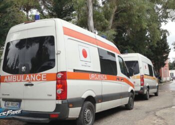 Nga hero në fajtor: Shoferët e ambulancave në Lushnje detyrohen të kthejnë miliona lekë pas auditit!
