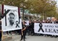 Një 17-vjeçar humb jetën pas përplasjes me një ‘Porsche’ teksa kthehej nga puna/ Familjarët dhe miqtë e tij protestojnë në Vlorë: Ishte një krim.