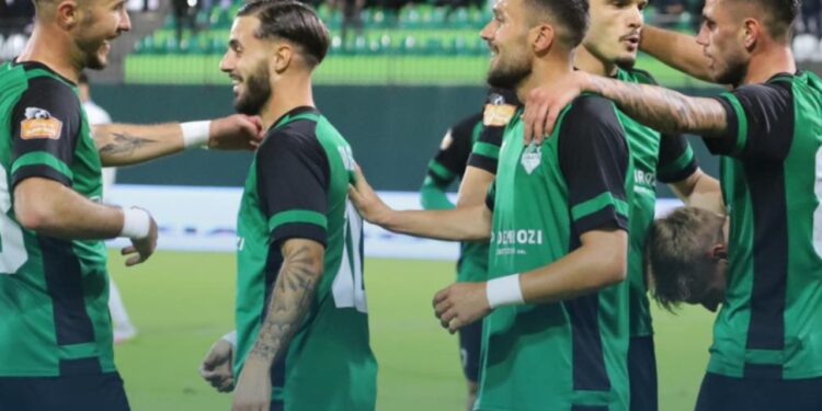 Një gol është i mjaftueshëm në Rrogozhinë, Egnatia i sjell Teutës humbjen e parë për këtë sezon.