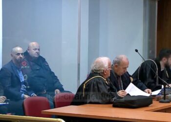 Një nga të akuzuarit preu damarët, Arbër Çekaj dhe Fatmir Pjetri filluan realizimin e planit për t'u arratisur: Çasti i ajrimit…