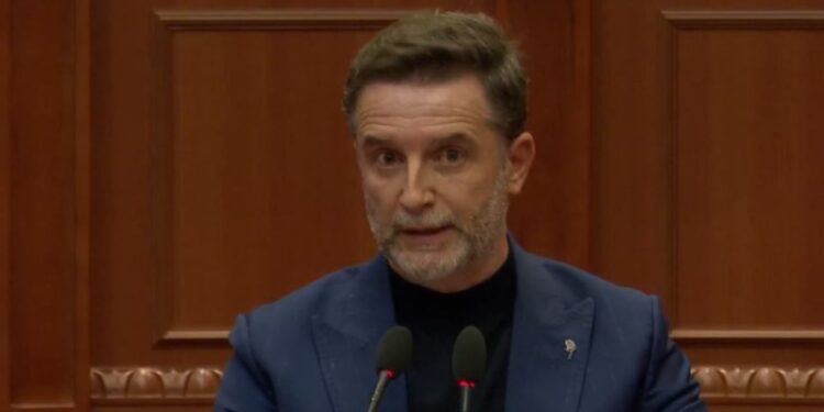 Nuk kam parë seancë të tillë as në Austri kur u arrestua kryeministri" / Braçe: "Absurde, po i kërkoni llogari prokurorit për rënien e euros