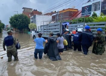 Numri i të vdekurve nga përmbytjet në Meksikë arrin në 44, 10 mijë forca angazhohen në operacionet e shpëtimit