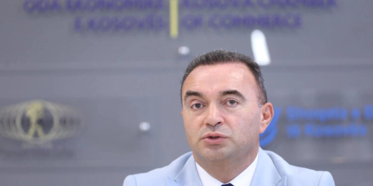 OEK-u reagon ndaj fushatës politike, duke mbështetur kërkesën e MF-së për një takim mbi pagën minimale.