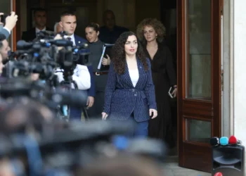 Osmani proponon zgjatjen e buxhetit për të kapërcyer krizën.