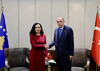 Osmani reagon ndaj Vuçiqit për dronët: Mendon se mund ta trembë Turqinë?