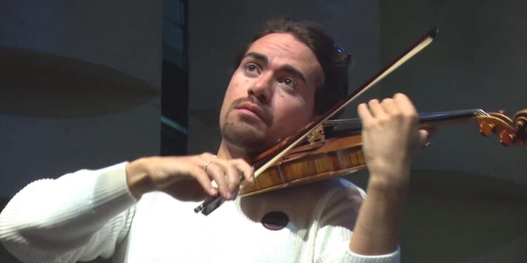 “Paganini” në Tiranë: Këtë të enjte do të performojë violinisti italian Giuseppe Gibboni