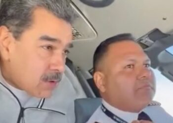 “Paguhen 3 fëmijët, do bëhesh shumë i pasur”: SHBA kishte si objektiv të joshte një pilot të Nicolás Maduros për të tradhtuar udhëheqësin venezuelas. Mesazhet zbulojnë detaje.