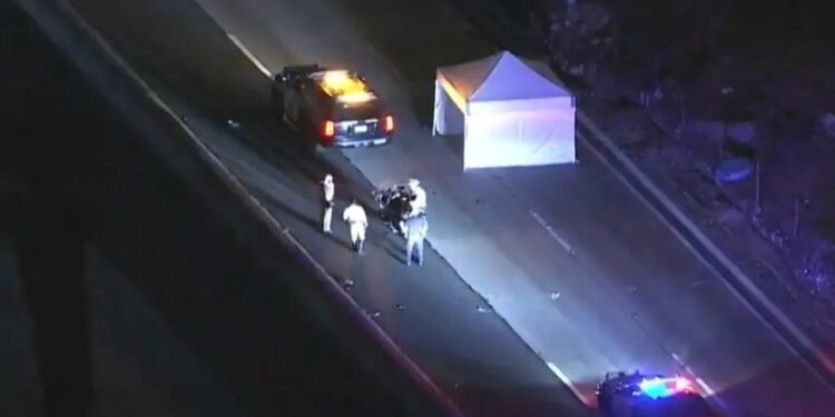Pamje tronditëse: Hajduti përpiqet të evitojë arrestimin, por përplaset fatalisht nga dy automjete në autostradë