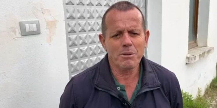 Pas kthimit nga puna, flet gjyshi i të riut 17-vjeçar që humbi jetën në aksidentin në Vlorë: "Makinat ishin duke udhëtuar me 200 km/orë; mjeku ligjor dhe prokurori nuk erdhën në morg."