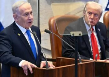 Pas një të gjatë pritjeje, Netanyahu në parlament me Trump: 'Ky moment do të mbetet në histori…'