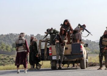 Përplasje të dhunshme mes forcave afgane dhe pakistaneze, mbi 12 të vdekur dhe më shumë se 100 të plagosur në kufi.