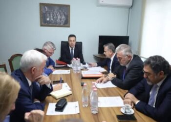 Plenare mbledhja e Konferencës së Kryetarëve, debat 90-minutësh mbi çdo raportim institucional.