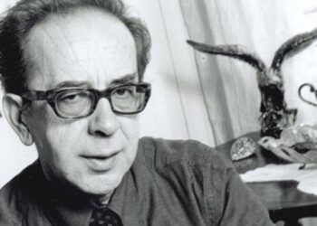 Pllakë përkujtimore për Ismail Kadarenë, simbol i letërsisë shqiptare, vendoset në qendër të Parisit