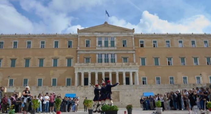 Polemika në Greqi mbi ndalimin e protestave afër monumentit të Ushtarit të Panjohur