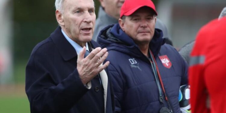 Presidenti i Federatës Serbe të Futbollit kommenton humbjen përballë Shqipërisë: Xhajiç e quan dështim kolosal.