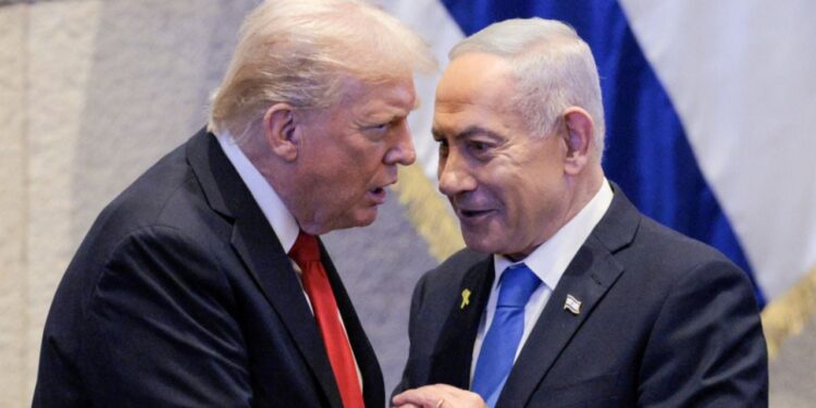 Pritje e ngrohtë në Izrael dhe vlerësime për Netanyahun, New York Times: Këto janë pikat që Trump nuk i përmendi për Gazën.