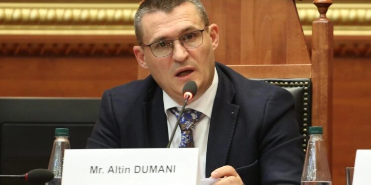 Pse nuk ishte Altin Dumani në hapjen e legjislaturës së re parlamentare? Zbulohet shkaku.