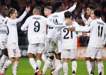 Renditja botërore ndryshon: vlerat financiare krijojnë një rend të ri për klubet dhe lojtarët, Reali në krye, ndërsa Partizani udhëheq mes shqiptarëve.