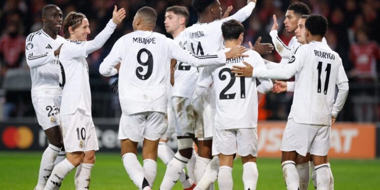 Renditja botërore ndryshon: vlerat financiare krijojnë një rend të ri për klubet dhe lojtarët, Reali në krye, ndërsa Partizani udhëheq mes shqiptarëve.