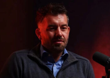 Rron Gjinovci bisedon me Veton Surroin në PIKË