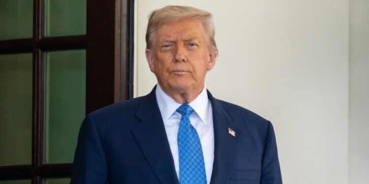 Rusia e mbështet kandidaturën e Trump për Çmimin Nobel të Paqes