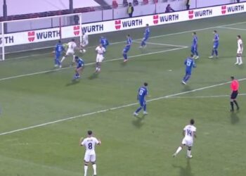 SERBI-SHQIPËRI LIVE: Dy situata të dyshimta në portën kuqezi, serbët kërkojnë penallti për prekje me gjoks.