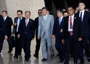 SHBA dhe Kina fillojnë diskutimet për tregtinë në Malajzi/ Trump udhëheq drejt Azisë, takimi me Xi Jinping pritet të jetë për vendimtar.