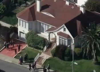 SHBA, misteri mbi familjen me katër anëtarë të gjetur të vdekur në një vilë prej 2 milion dollarësh në San Francisco