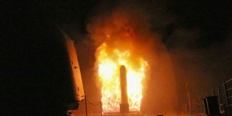 SHBA-të mund të dërgojnë raketat Tomahawk në Ukrainë, shqetësim për Kremlinin: Nëse ndodh, do të ishte një eskalim drastik.