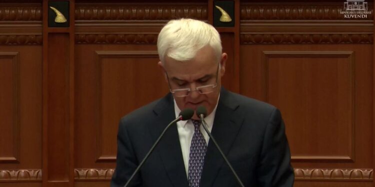 Sarkozy në liri për 5 vite, Netanyahu... Xhafaj paraqet shembuj ndërkombëtarë në Kuvend, kritika për prokurorët: 'Arrestet me burg' të larta në Shqipëri