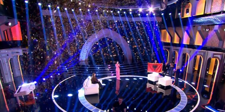 Shpëtimi nga dashuria: 7-vjeçari që humbi dy motrat gjen shpresë për tre fëmijët e tjerë në rrugën drejt shërimit.