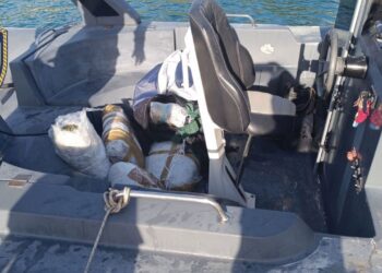 Skaf me drogë nga Saranda, zbulohen 135 kg të tjera në det