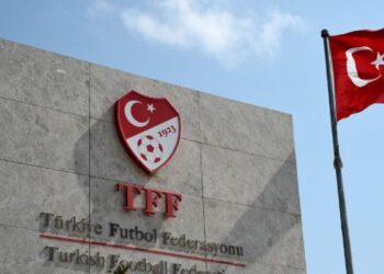 Skandal në futbollin turk, Federata nis hetime mbi më shumë se 150 arbitra.