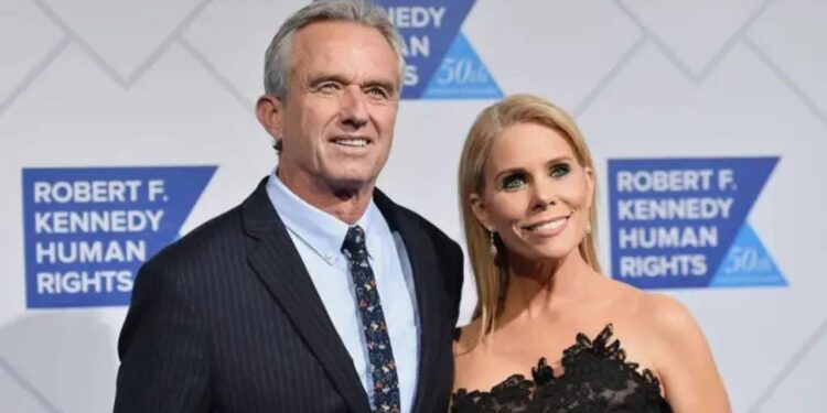 Skandalet që casi për pak martesën e Robert Kennedy Jr: Propozimi i pazakontë i sekretarit të Shëndetësisë Trump për gruan e tij.