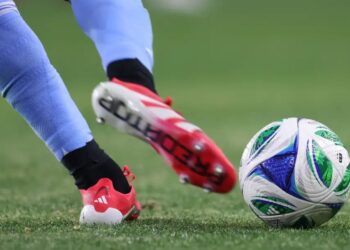 Skenar i papritur: Skuadra e vogël europiane duhet të humbasë me diferencë në ndeshjen e fundit për t’u kualifikuar në Kupën e Botës.