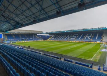 Skuadra angleze humb 12 pikë në renditje si pasojë e dënimit të rreptë nga Federata, e detyruar të shitet para Krishtlindjeve.