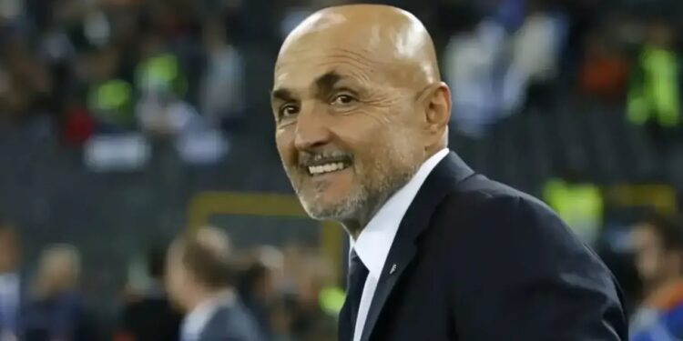 Spalletti nis stërvitjen e tij të parë, tifozët: Zotëri, na jep nder dhe respekt për këtë fanellë!