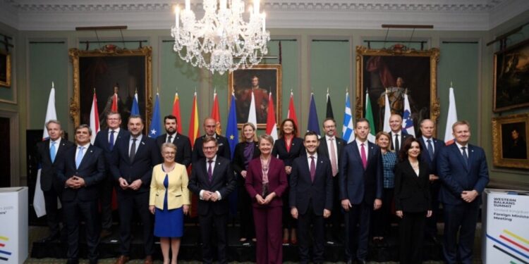 Stabiliteti në Ballkanin Perëndimor: Mbretëria e Bashkuar thekson angazhimin e saj gjatë samitit të nivelit të lartë.