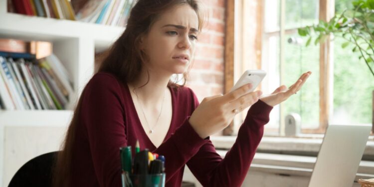 Studimi i ri: Aplikacionet e inteligjencës artificiale si ChatGPT nuk ofrojnë informacion të besueshëm.