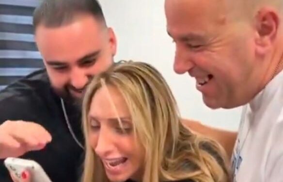 “Të dua, je në rrugë për t’u kthyer në shtëpi”: Bisedat e para të pengjeve me familjarët e tyre pas 738 ditësh nën kontrollin e Hamasit.