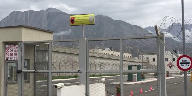 Titulli i Rishikuar: "LAJM I FUNDIT: Altin Kodra lirohet pas 41 bisve, pasi vuajti dënimin për vrasjen e një biznesmeni"